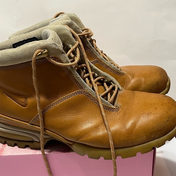 Nike Tan Leather Men\'s Boots Sz 9.5 main image 11